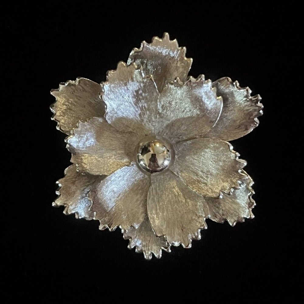 SILVER TONED ROSETTE FLOWER PIN BROOCH